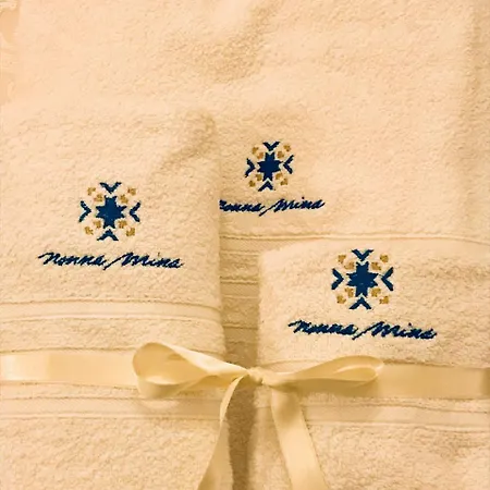 Nonna Mina Lejlighed Felline